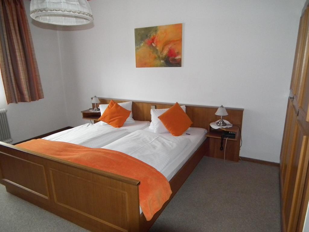 Hotel Die Traube Admont Room photo