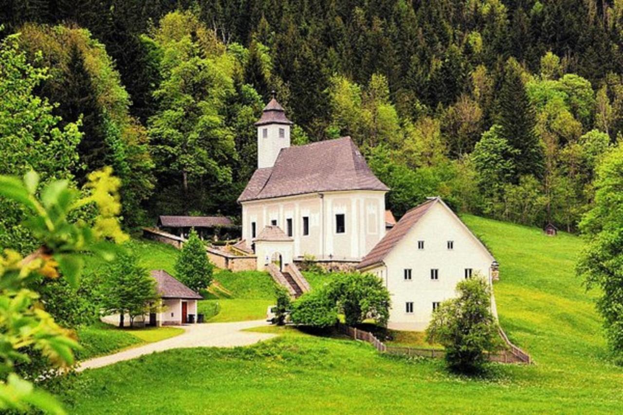 Hotel Die Traube Admont Exterior photo