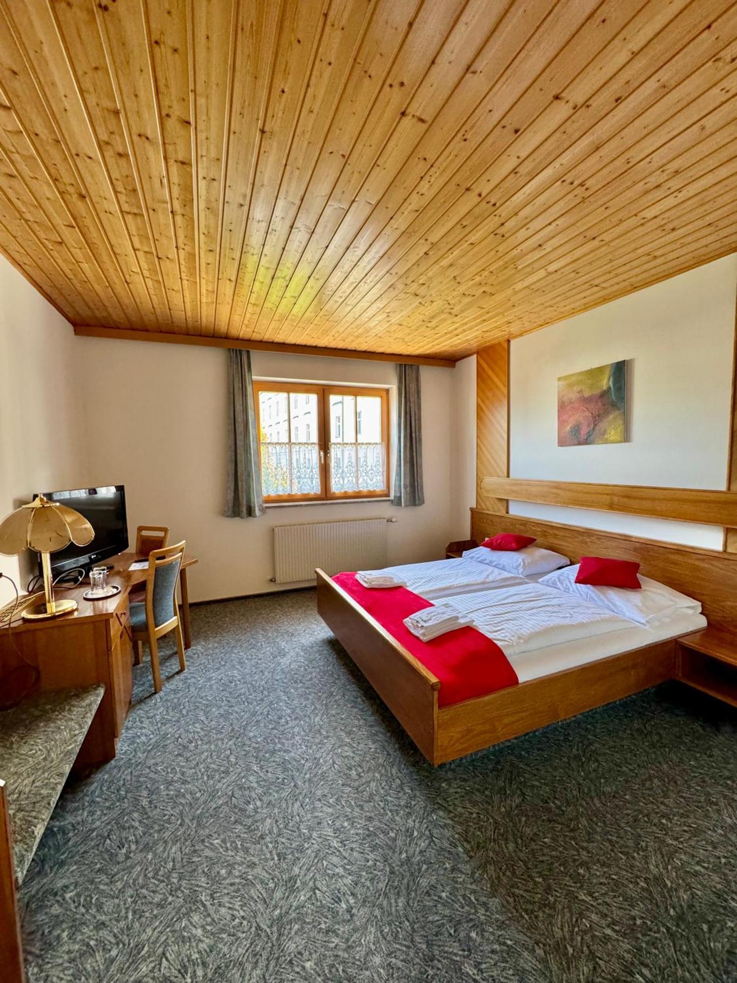 Hotel Die Traube Admont Exterior photo